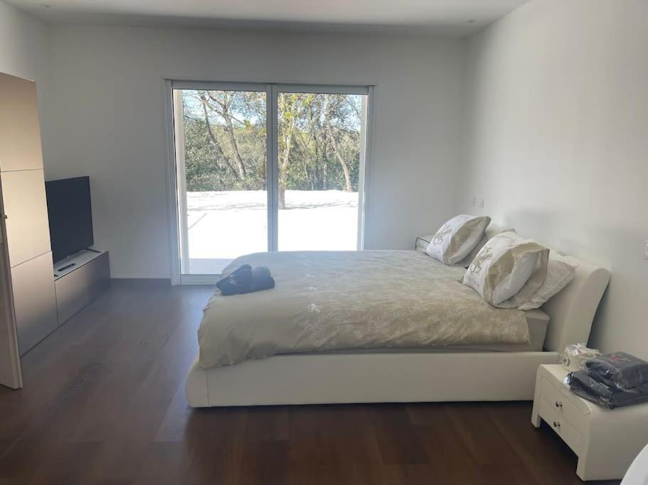 Brand New Villa With Fully Intergrated Air Conditioning & Private Pool, Overlooking Forest Sardan Kültér fotó