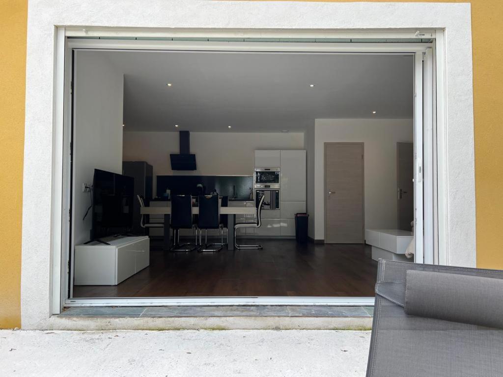 Brand New Villa With Fully Intergrated Air Conditioning & Private Pool, Overlooking Forest Sardan Kültér fotó